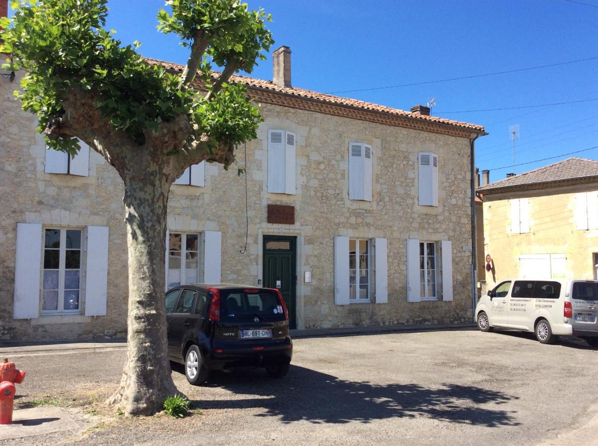 Au Plaisir D Etape- Accueil Pelerins Uniquement Vila Condom Exterior foto